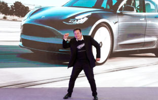 Tesla devance Toyota pour devenir le plus grand constructeur automobile au monde