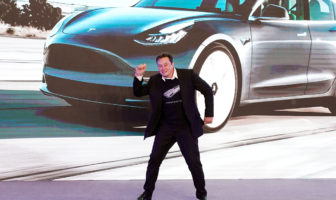 Tesla devance Toyota pour devenir le plus grand constructeur automobile au monde